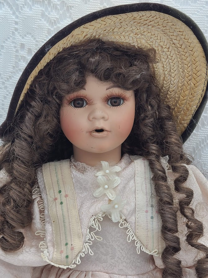 Verta Haunted Doll ~ 18" Victorian Girl Vessel ~ Paranormal ~ Found in English Attic ~ Killed in WW2 ~ Very Active Spirit ~ Protective