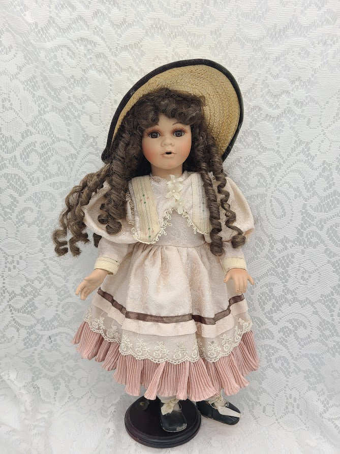 Verta Haunted Doll ~ 18" Victorian Girl Vessel ~ Paranormal ~ Found in English Attic ~ Killed in WW2 ~ Very Active Spirit ~ Protective