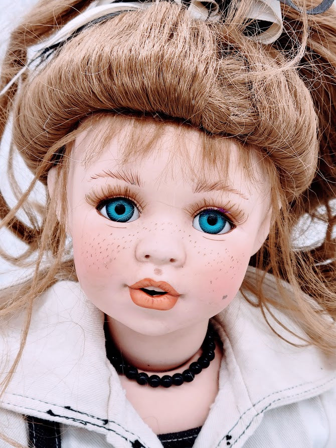 Mariah Haunted Doll ~ 23" Unusual Porcelain Contemporary Vessel ~ Paranormal ~ Runaway ~ Came From NYC ~ Sad Case ~ Needs Love/Family TRIGGER WARNING