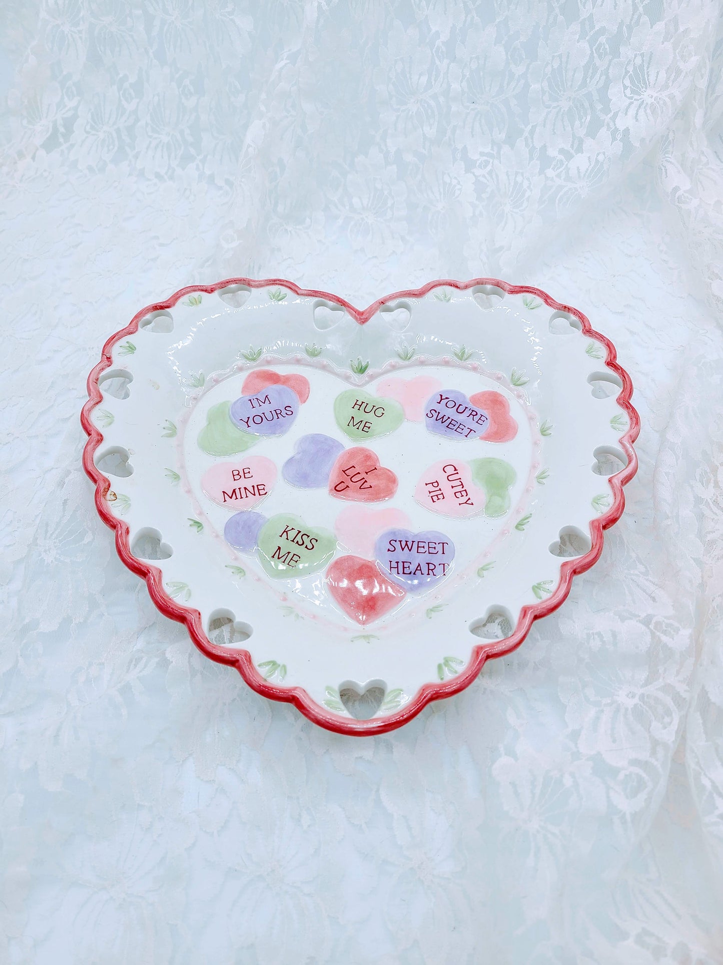 Perfect Valentine's Day Plate for CUPCAKES or anything ~ Candies, Serving, or Display