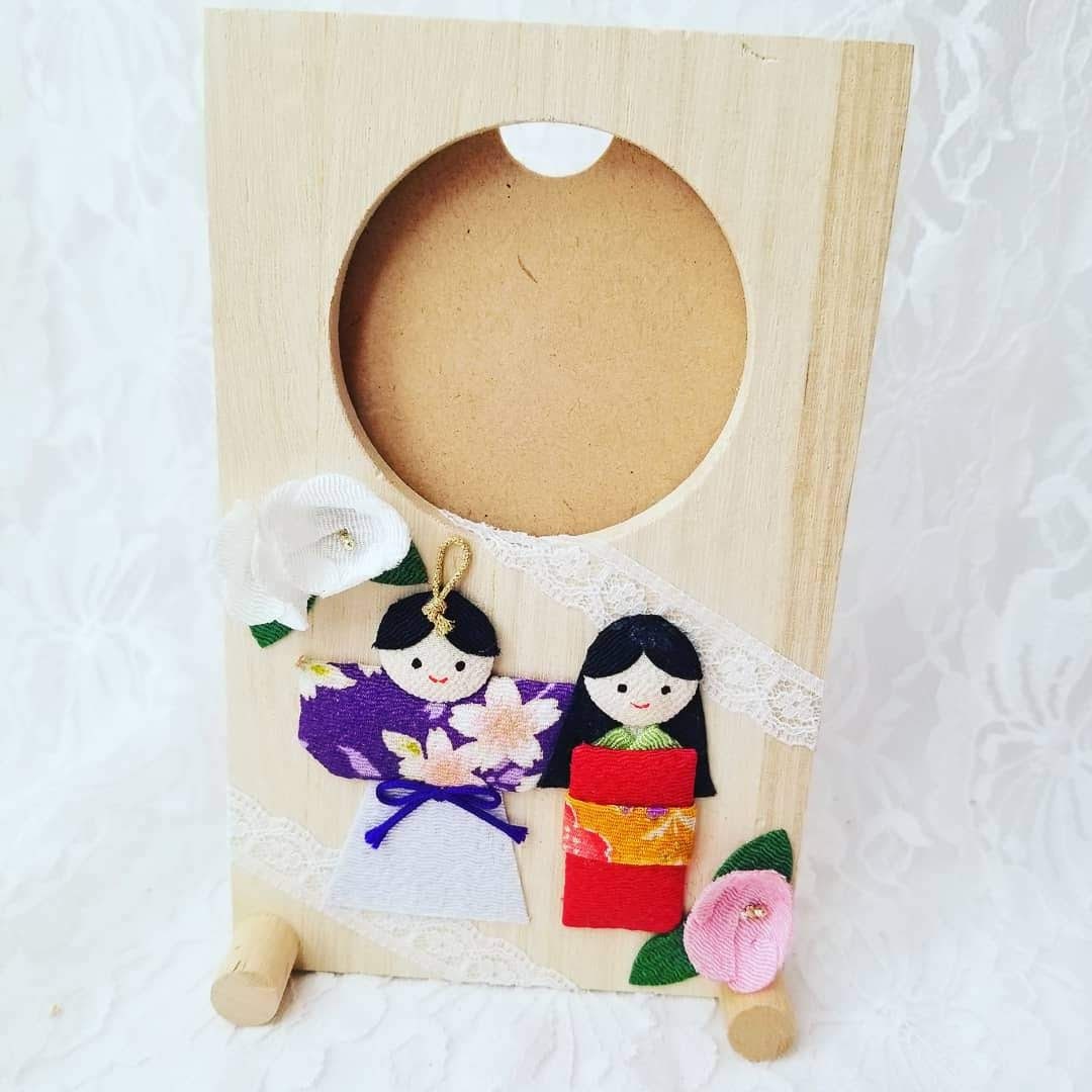 Wooden Japanese Kawaii 3D Picture Frame ~ Slot Photo Frame for 3 by 3 inch Picture ~ Made in Japan ~ Geisha Girls ~ CLEARANCE!