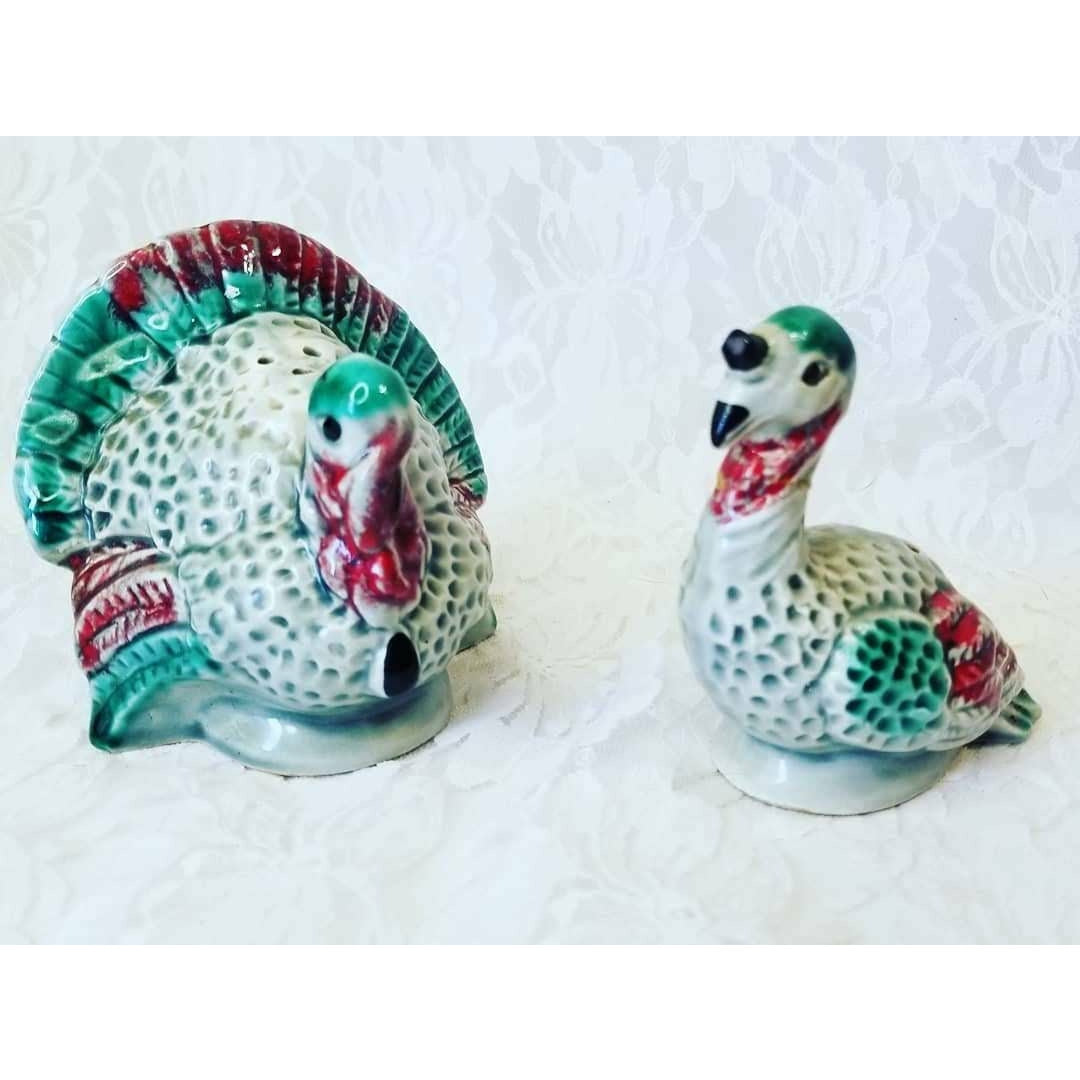 Salt & Pepper Shakers ~ Ceramic Hand Painted ~ Thanksgiving Turkeys ~ Mid Century ~ Possibly Lefton? Napco? Unmarked