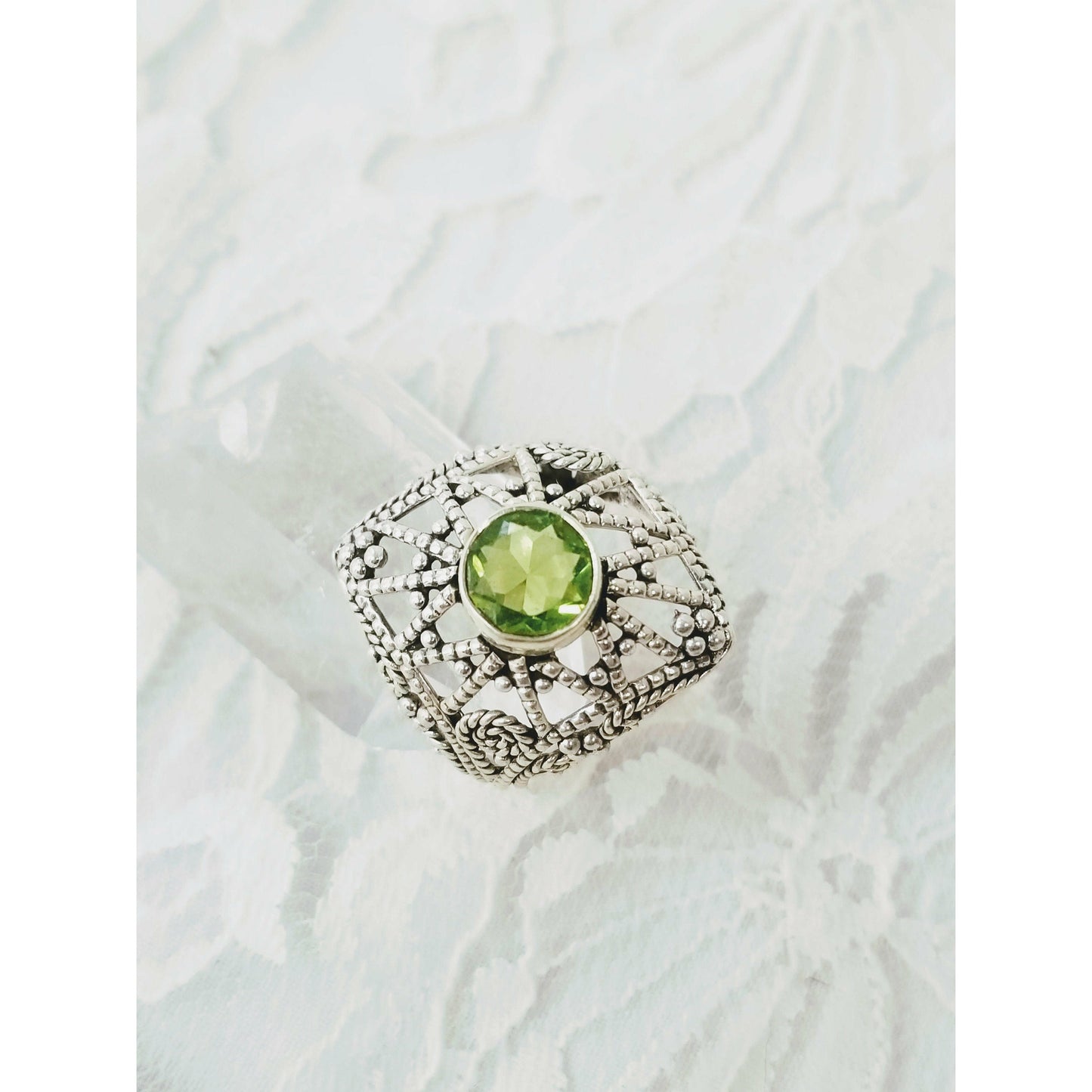 Victorian Filigree RING Peridot 925 Solid Sterling Silver Filigree Ring Jewelry Art Deco Style Ring ~ Size 9 ~ Esoteric Stone