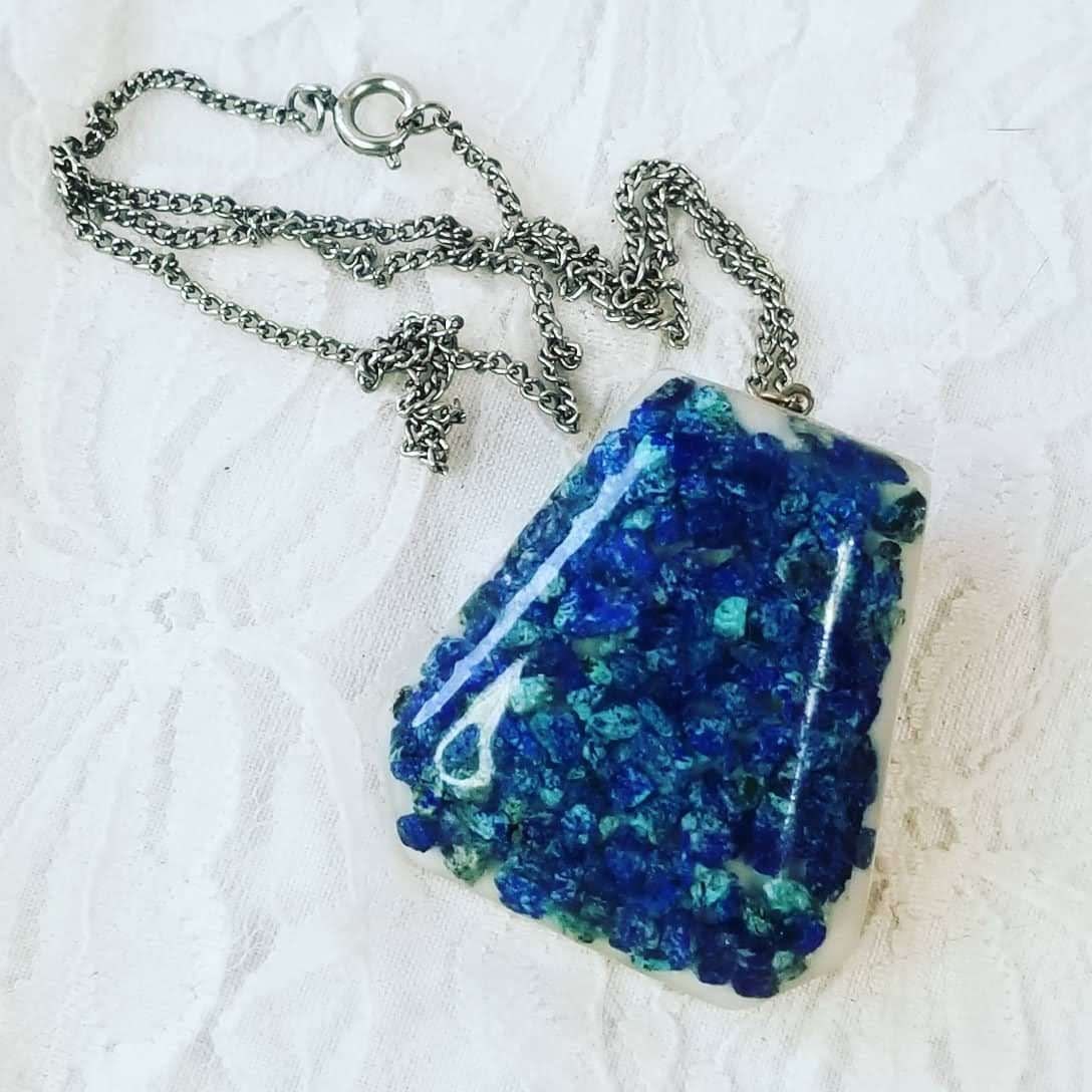 Vintage 1970s Chrysoprase, Turquoise and Sodalite Necklace~ 1970s Resin ~ Crystal Magick ~ Energy ~ Spiritual Intuition ~ Geometric Design