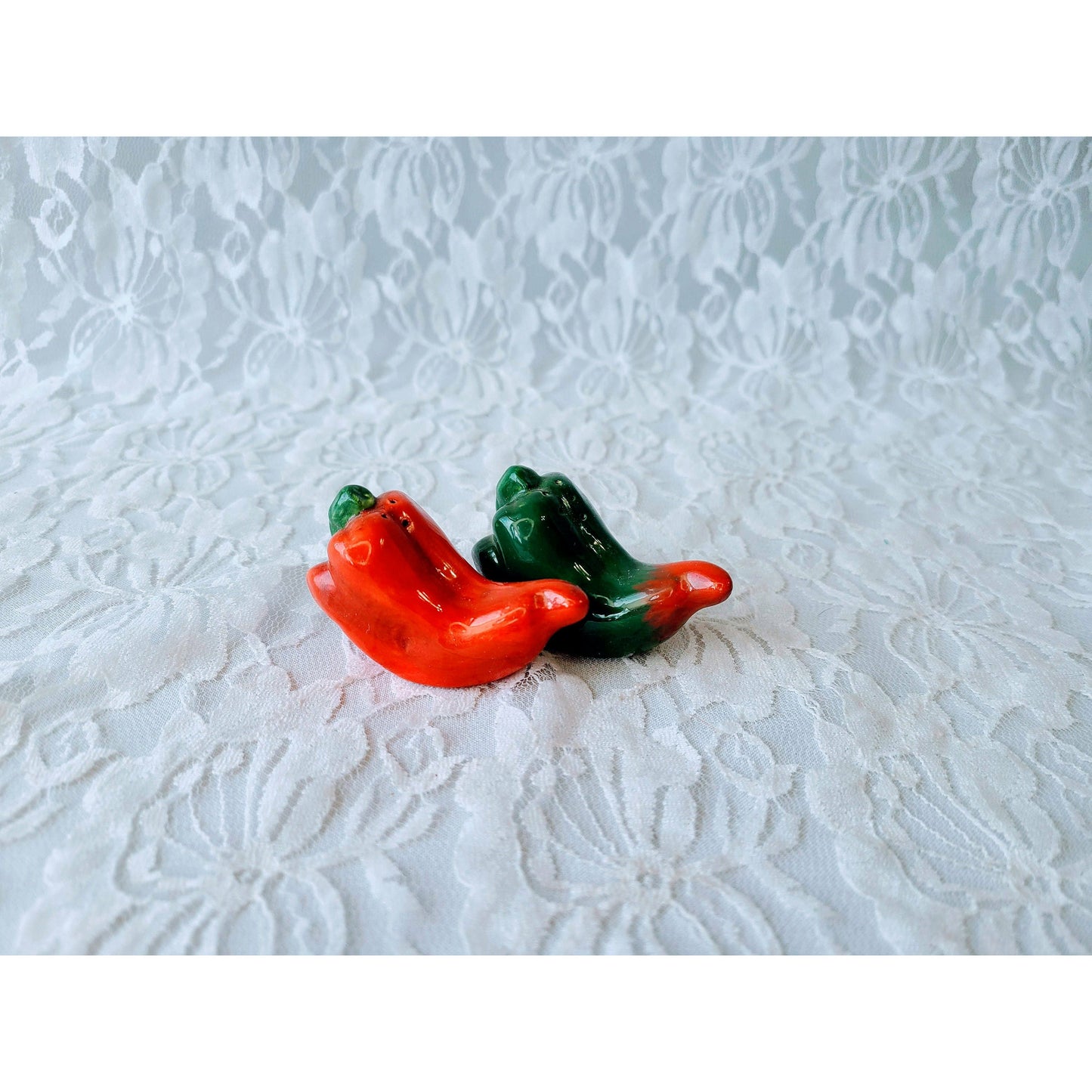 Vintage MCM Collectible Cantina Hot Peppers Salt & Pepper Shakers ~ Enameled Bisque ~ Hand Painted ~ Made in Japan 1950s