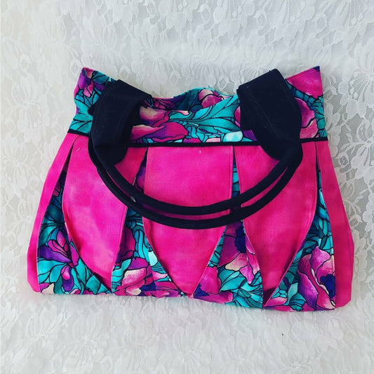 Handmade Purse ~ Vintage Style Shoulder Bag ~ Handbag ~ Perfect for Phone and Essentials ~ OOAK Satchel