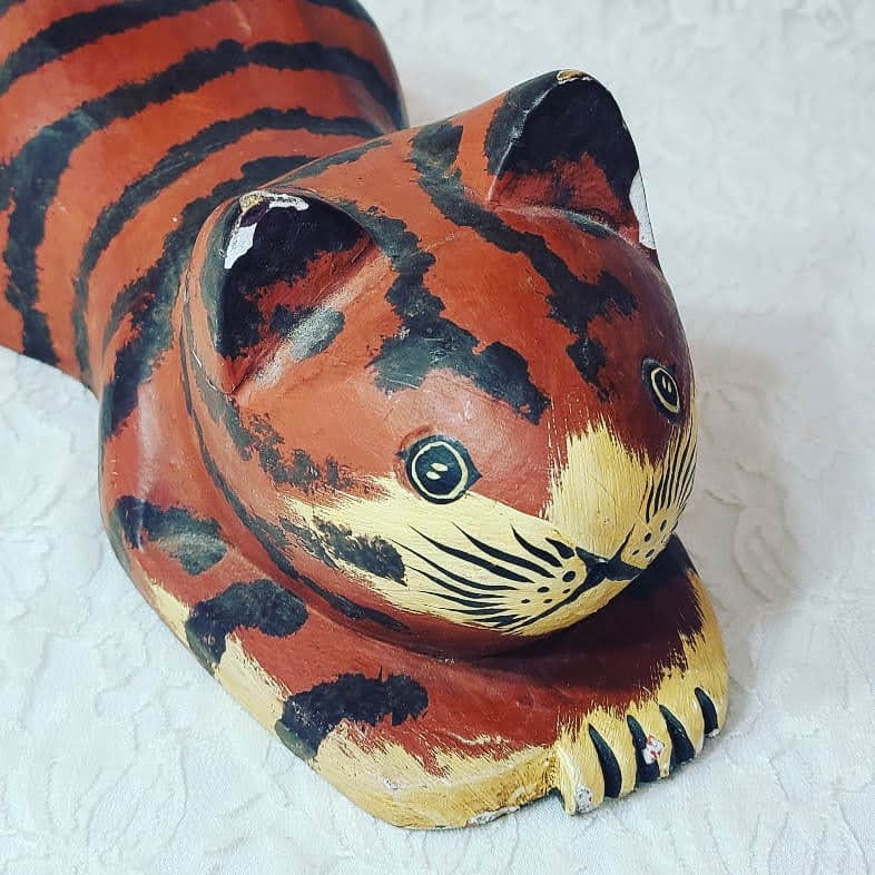 Hand Painted Wooden Folk Art Cat ~ Vintage 1960 Laying Down Kitty Kat Statue ~ 16" long by 5" wide and 7" tall