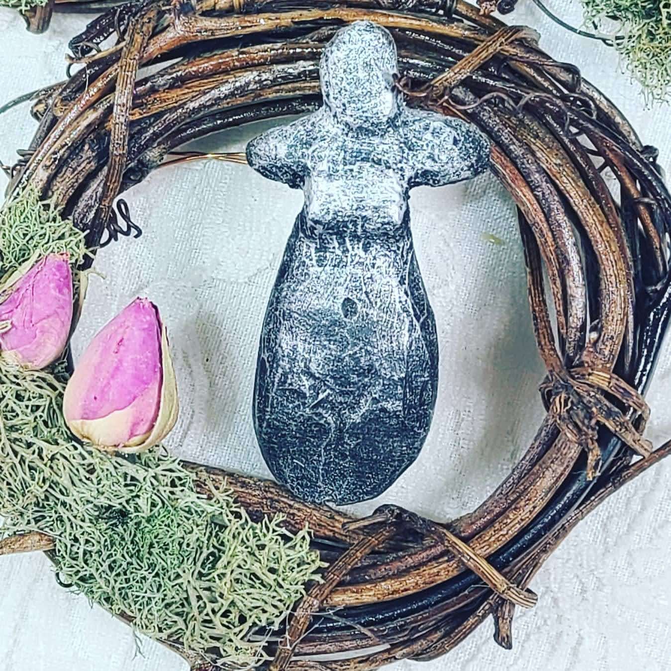 Goddess Wreaths! Miniature 3" Grapevine Wreath ~ Carved Antler Goddess ~ Pagan ~ Altar Supplies ~ Miniature Altar Wreath ~ Pick Your Color