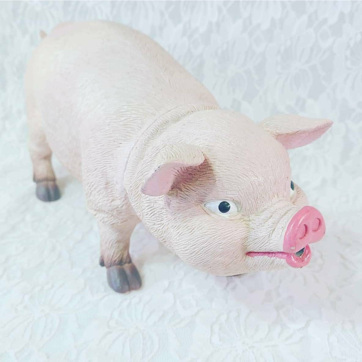 MOTION DETECTOR Kitschy Kitchen ~ Plastic Pig Piggy Piglet Figure Figurine Statue ~ Primitive ~ Rustic ~ Home