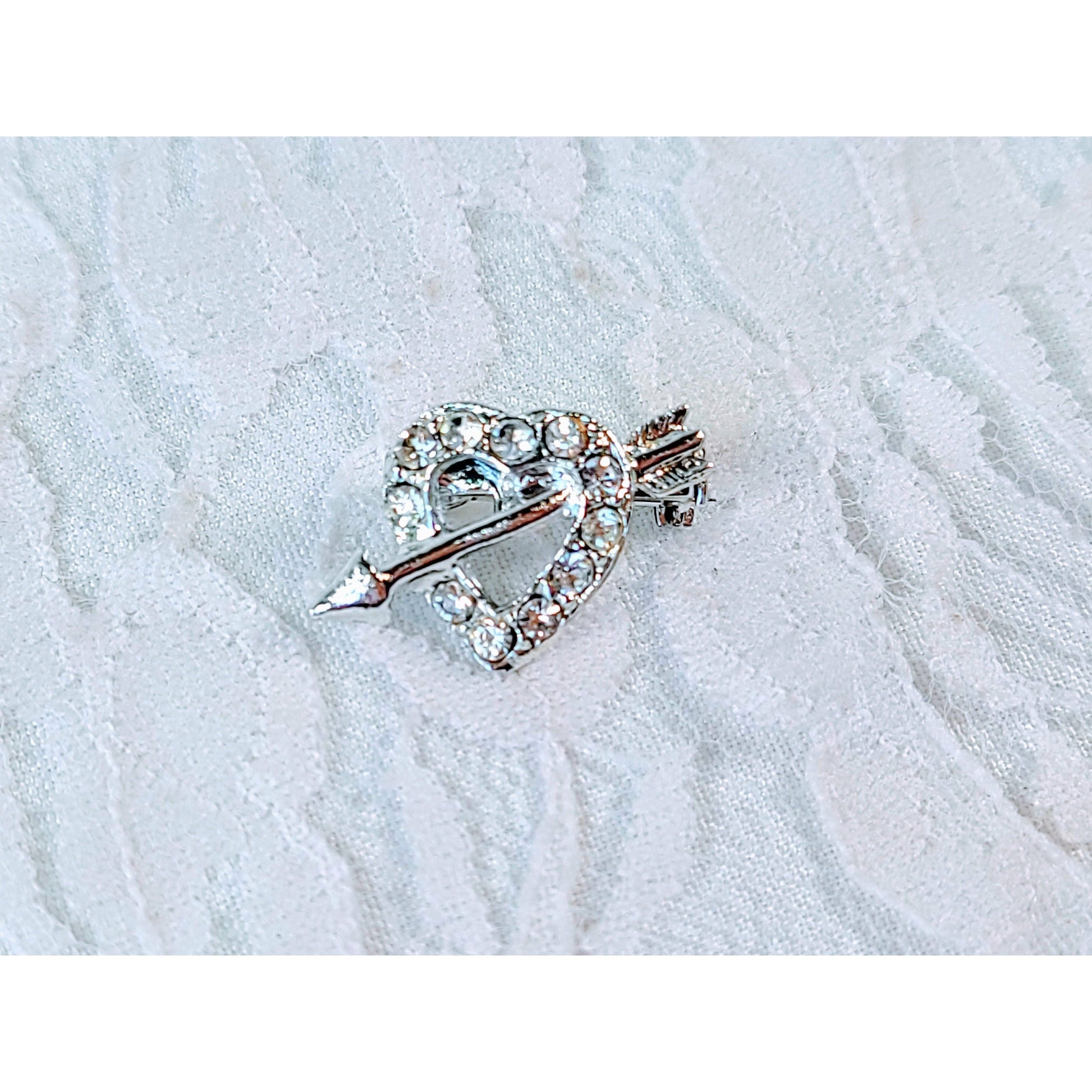 Antique Rhinestone Brooch 1950s Heart & Arrow Clear Cut Glass ~ Silver Paste Brooch ~ Vintage Rhinestone Pin